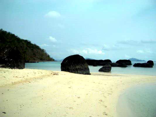 Kham Kham Island